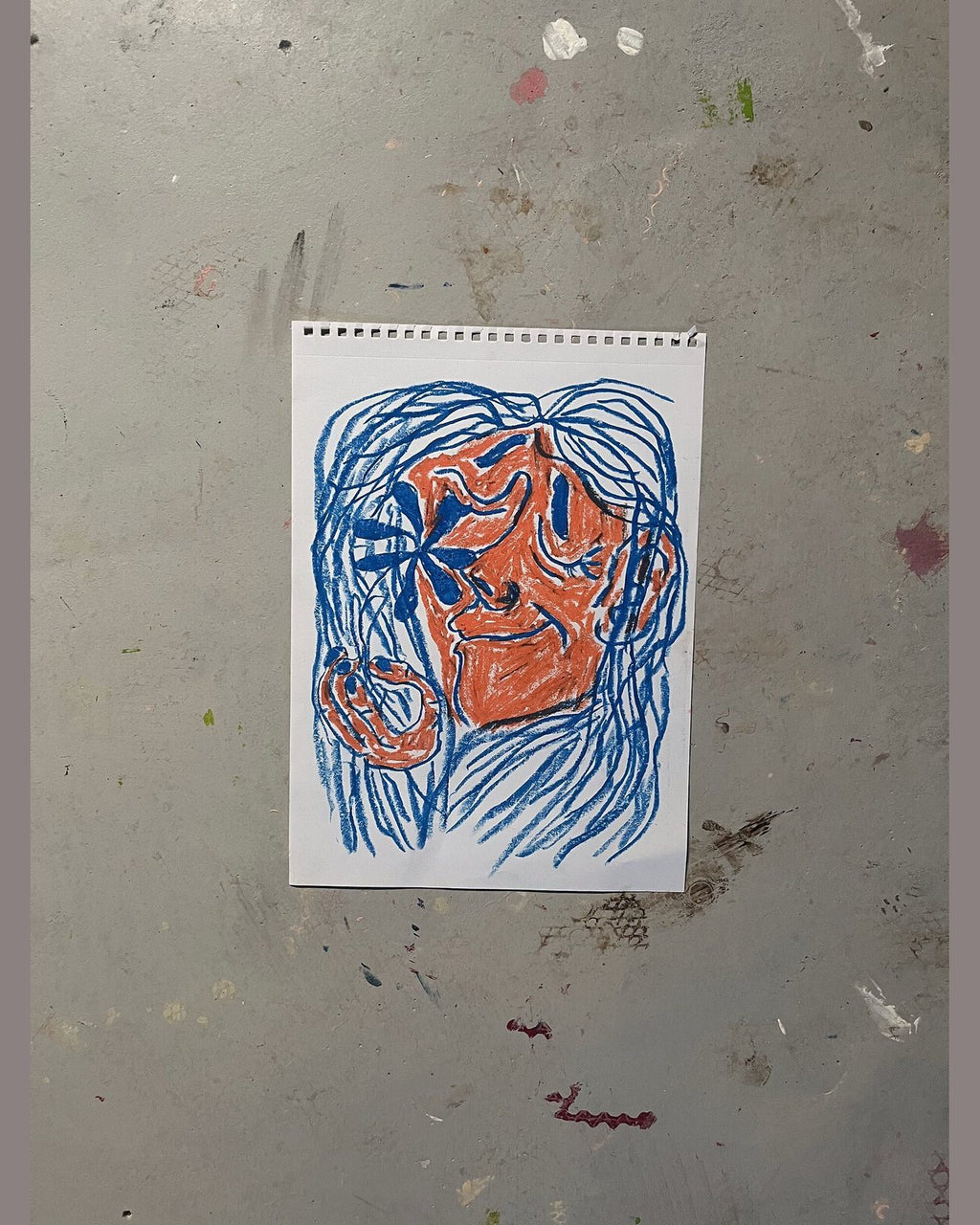 Ansigt i orange, nærbillede